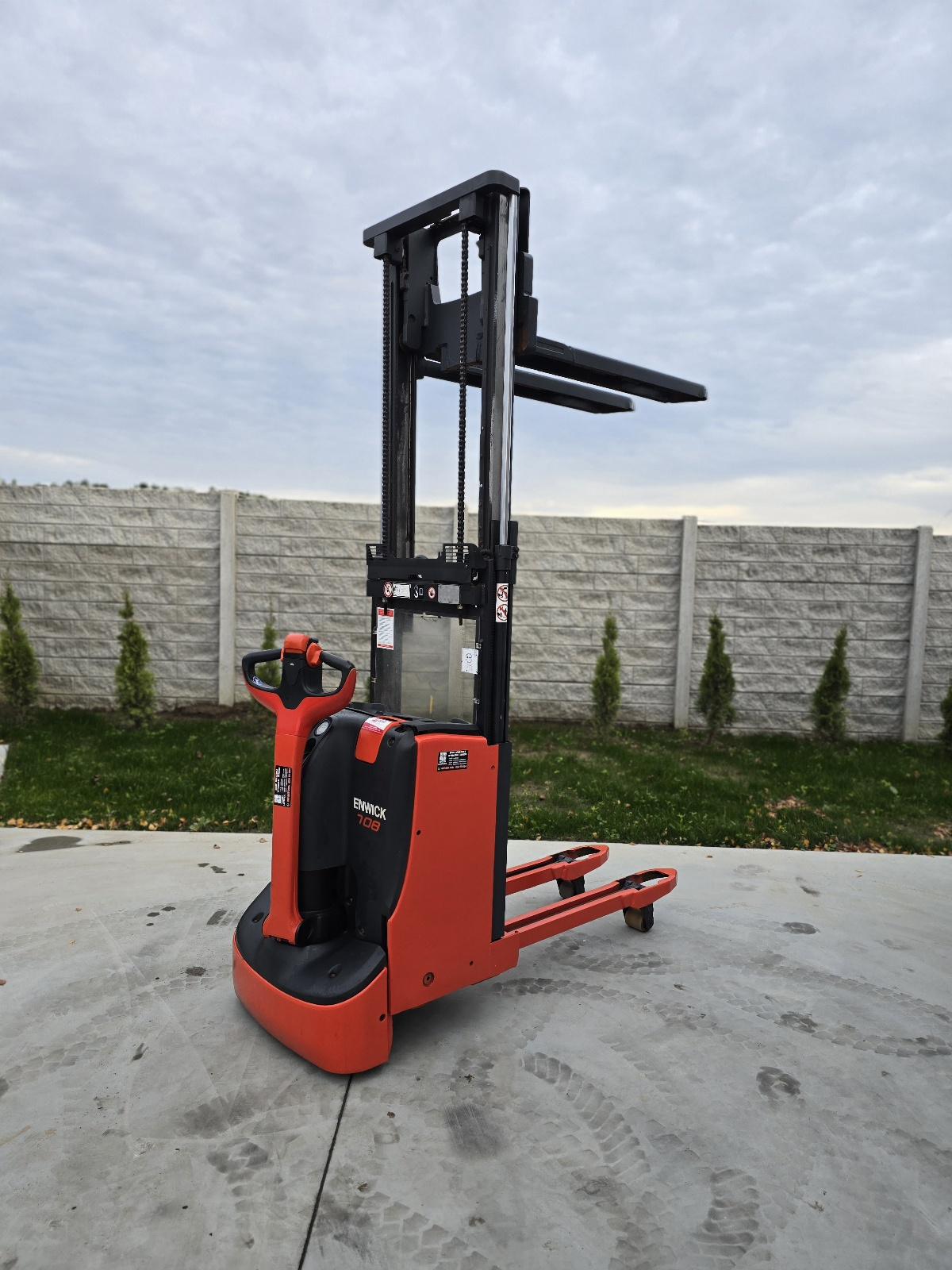 Linde D08 800kg/1800kg 24v 2015r