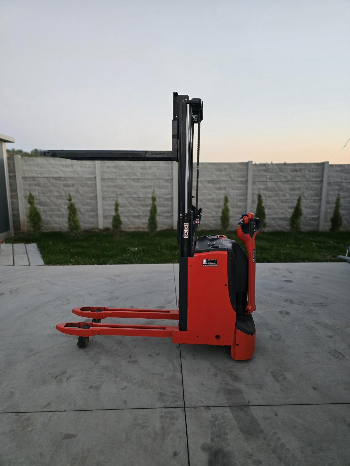 Linde D08 800kg/1800kg 24v 2017r - obrazek 3