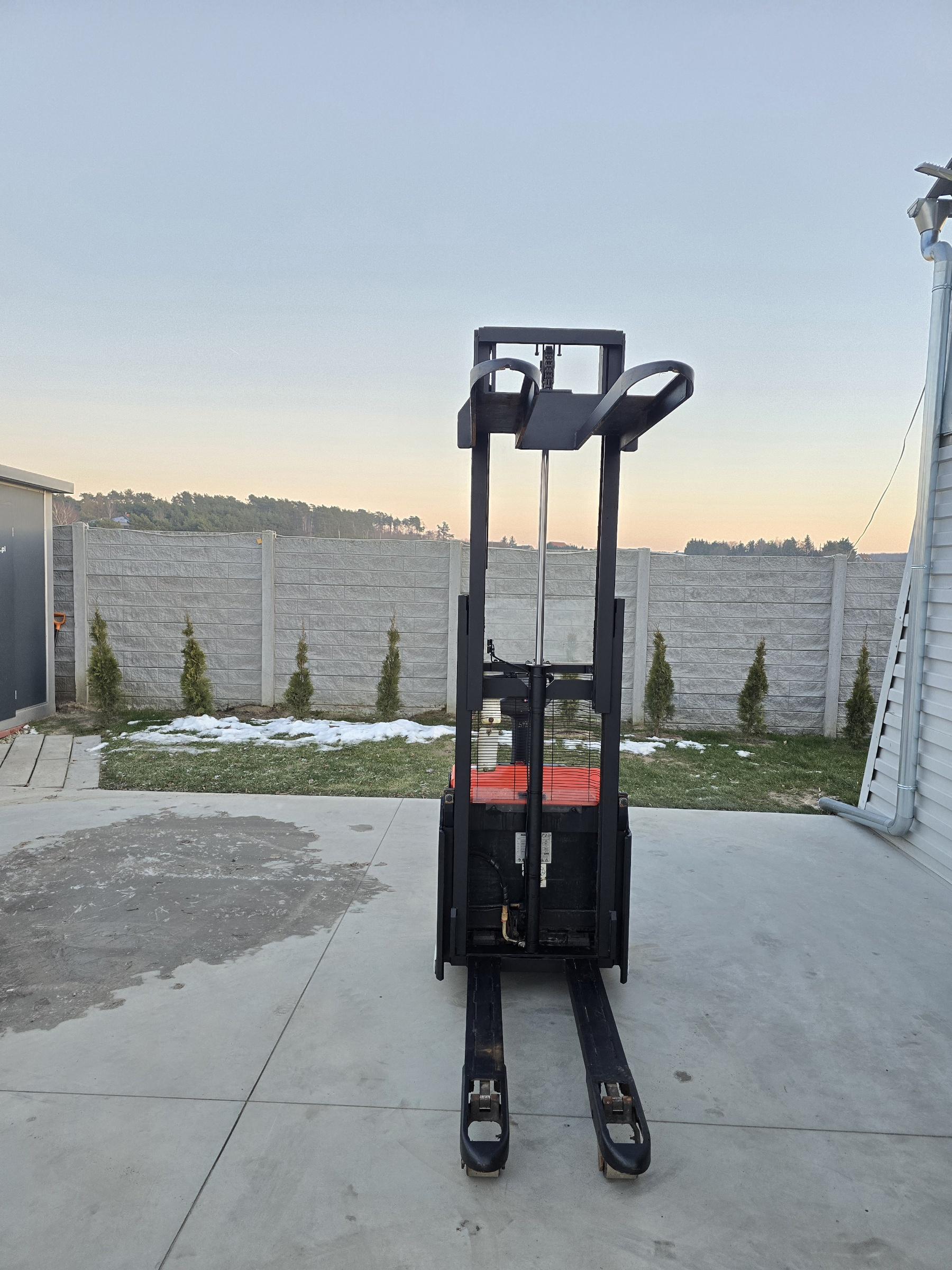 Toyota SWE 200D 1000kg/2000kg 2019r 24v - obrazek 4
