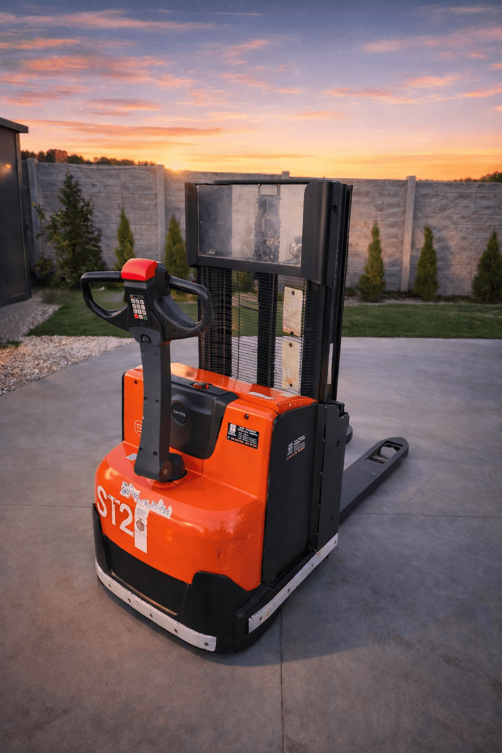 Toyota SWE 200D 1000kg/2000kg 2019r 24v